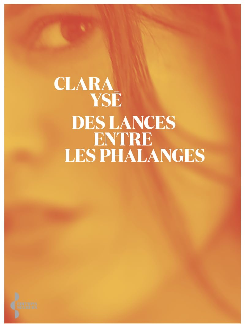 Des lances entre les phalanges