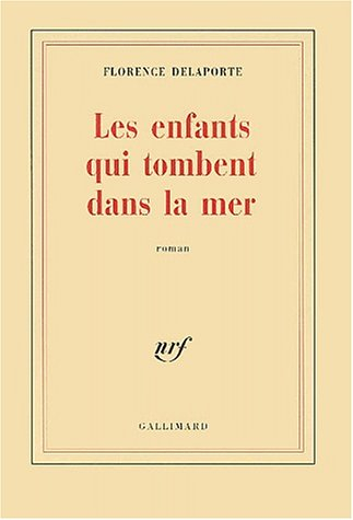 Les enfants qui tombent dans la mer