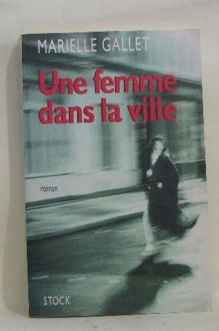Une femme dans la ville