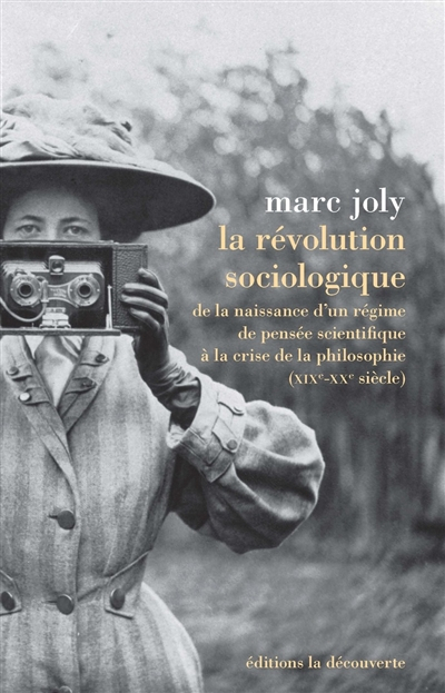 La révolution sociologique : de la naissance d'un régime de pensée scientifique à la crise de la phi