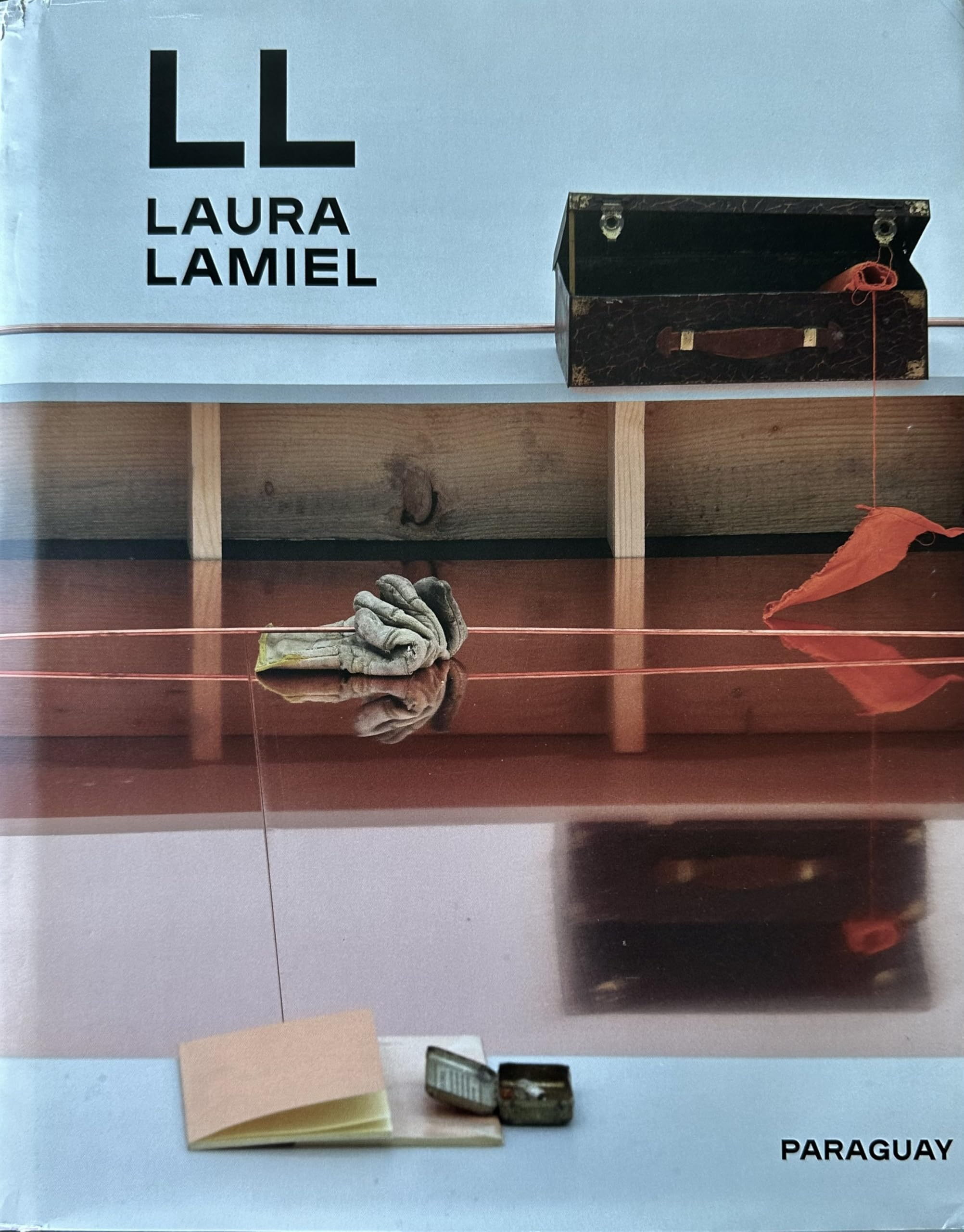 LL : Laura Lamiel