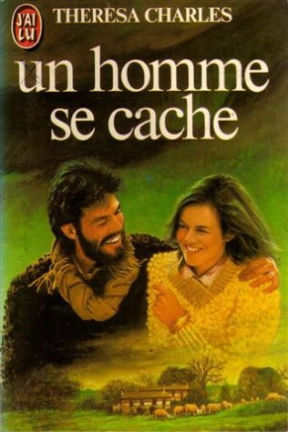 un homme se cache