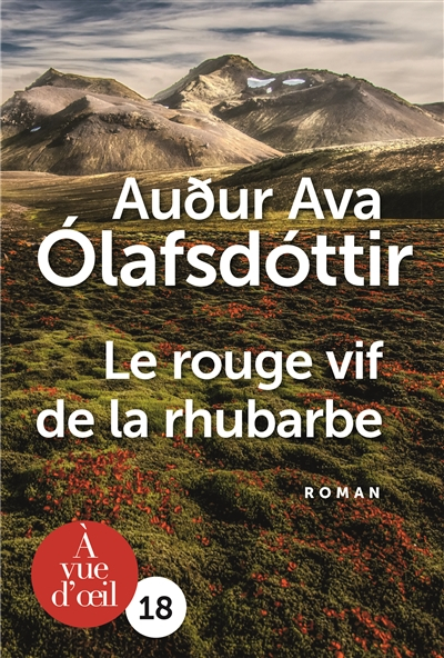 Le rouge vif de la rhubarbe
