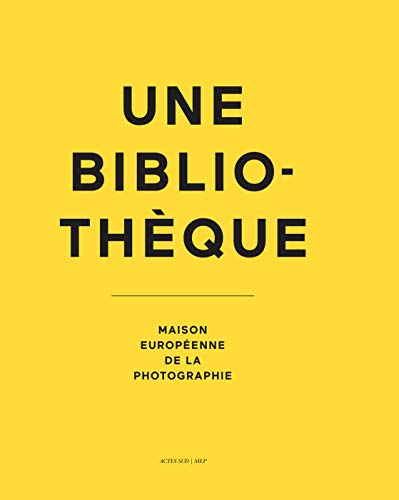 Une bibliothèque : Maison européenne de la photographie