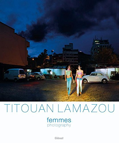 Femmes : photography. Women