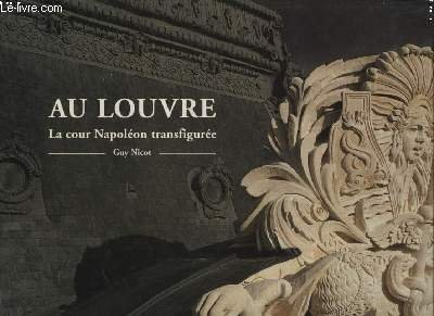 Au Louvre, la cour Napoléon transfigurée